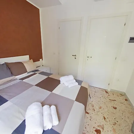 住宿加早餐酒店 A Casa Di Marco Centro 3*