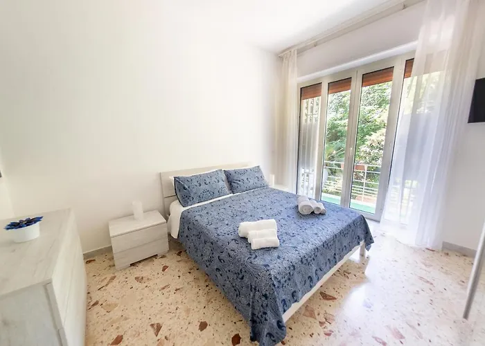 فندق مبيت وإفطار A Casa Di Marco Centro 3*
